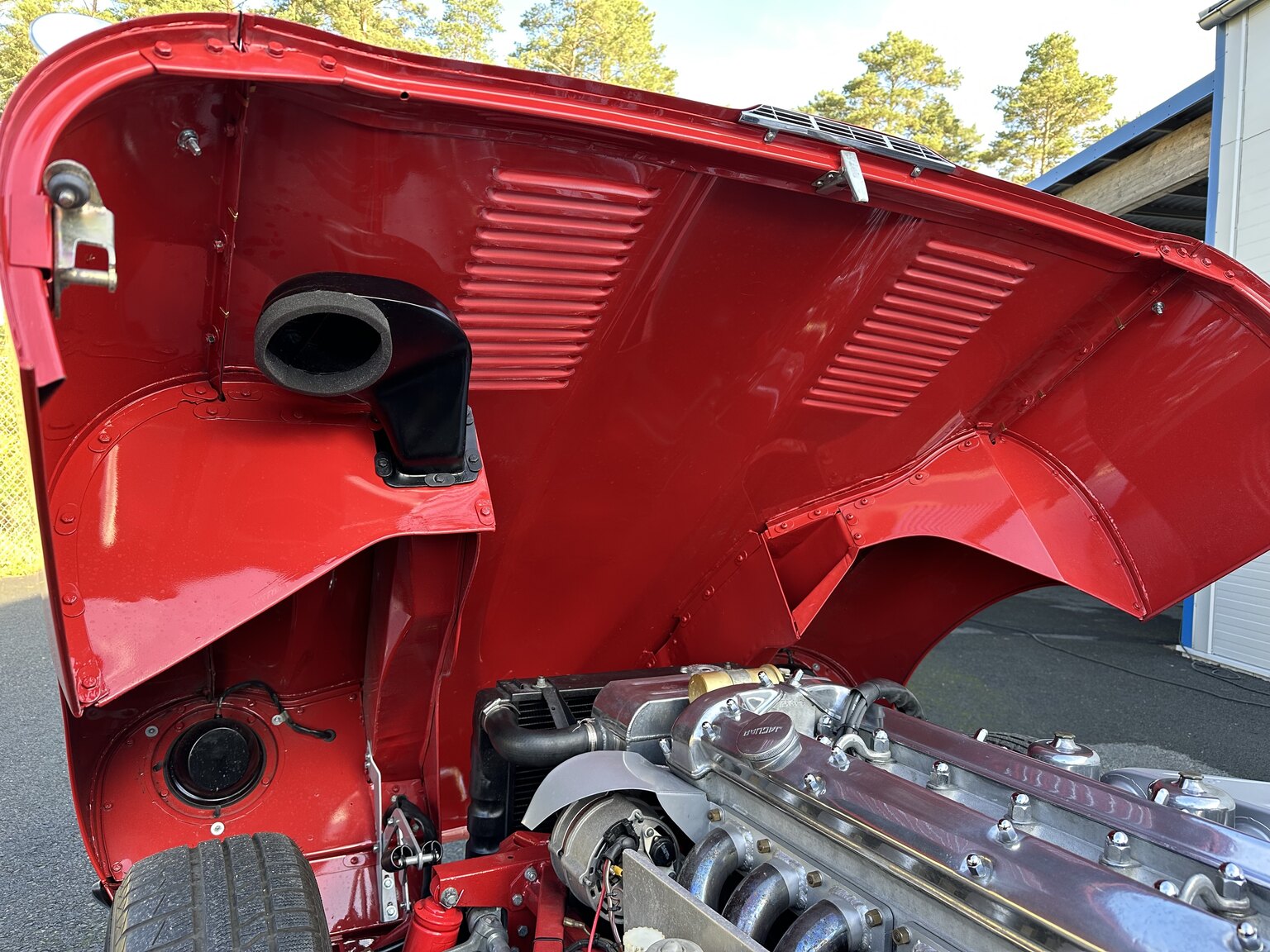 Image of 1965 Jaguar E-Type Series 1 (32) mechanics