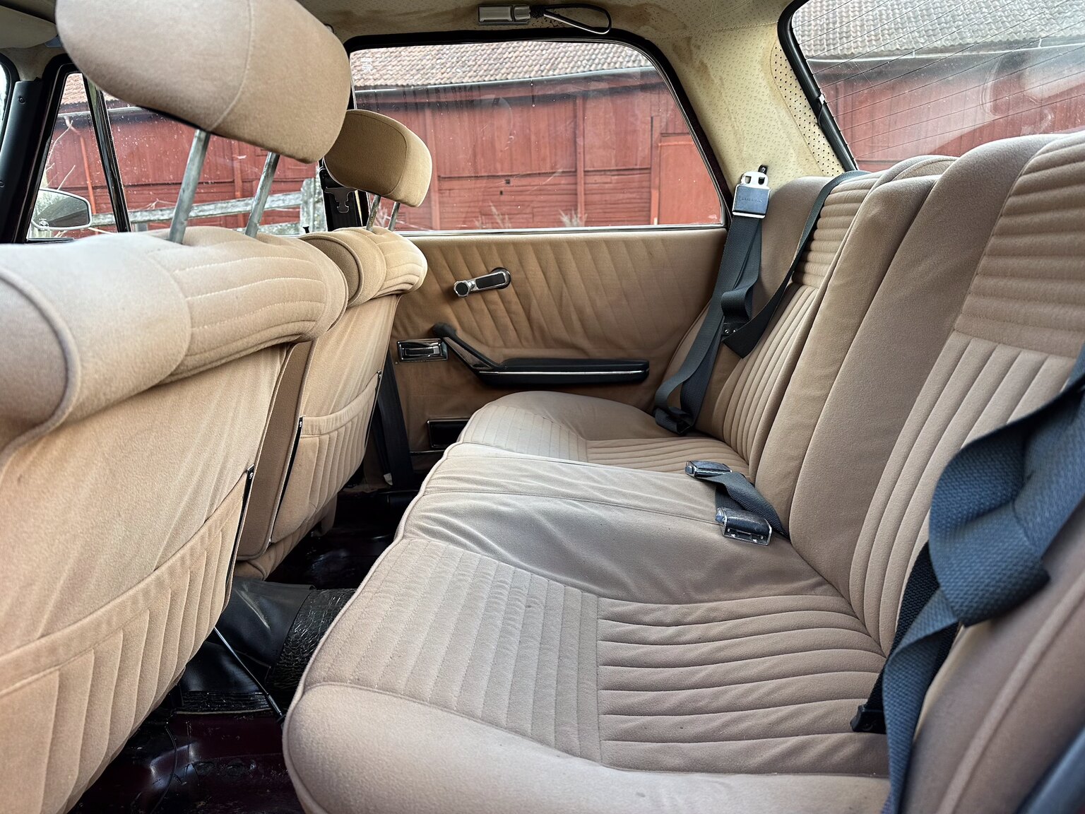 Interior image of 1973 Alfa Romeo Berlina 2000