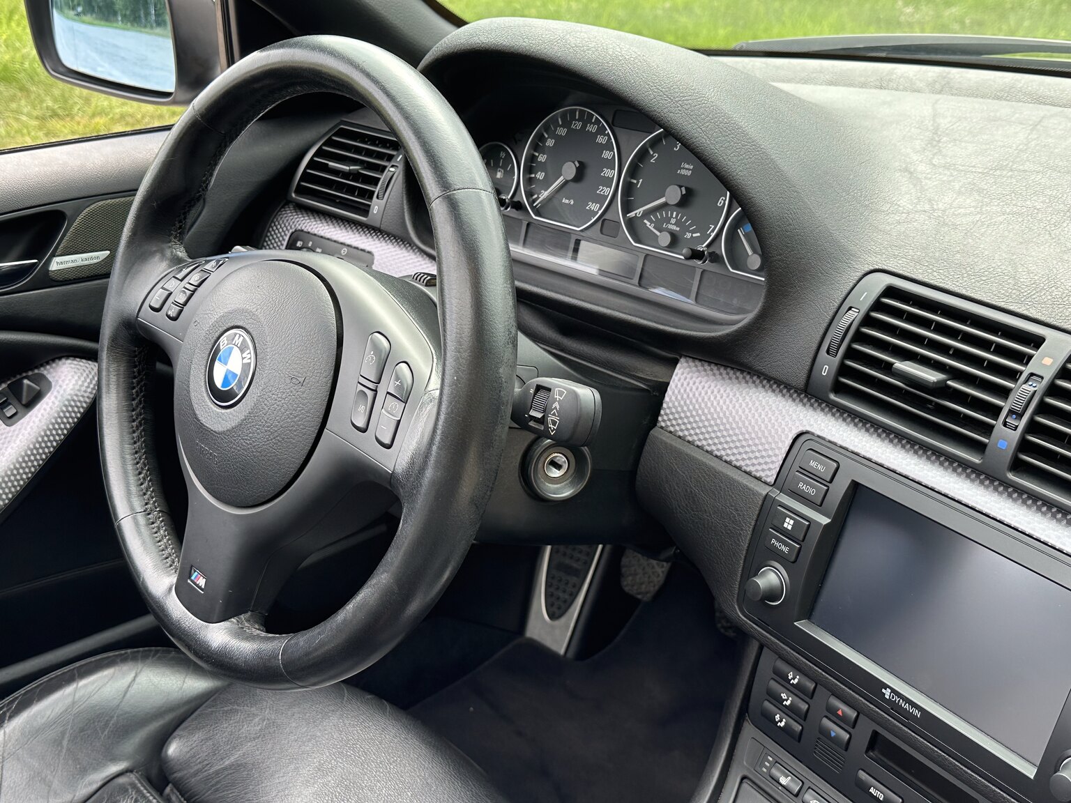 Innenraumfoto von 2005 BMW 330Ci
