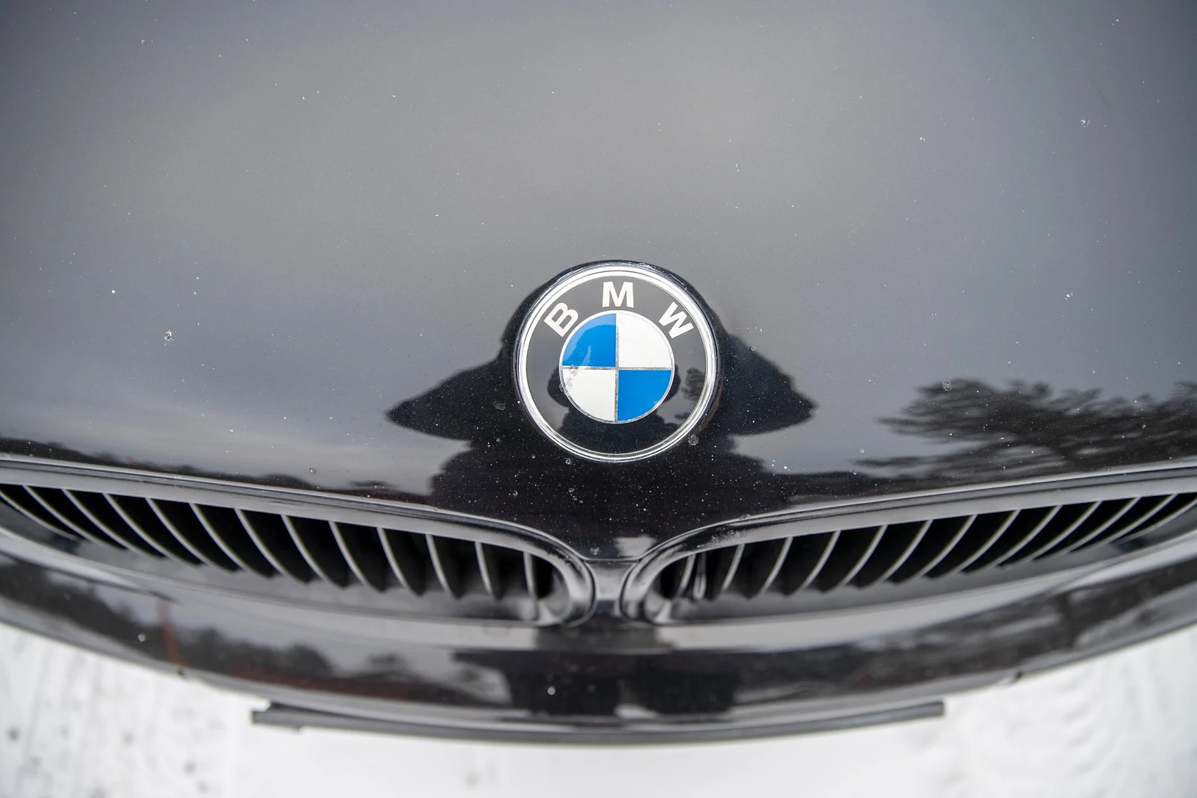 Exteriörbild på 2002 BMW  745 iA (29)