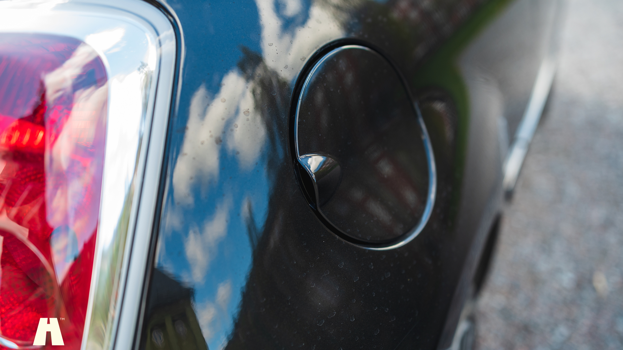 Exterior image of 2012 FIAT 500 GUCCI
