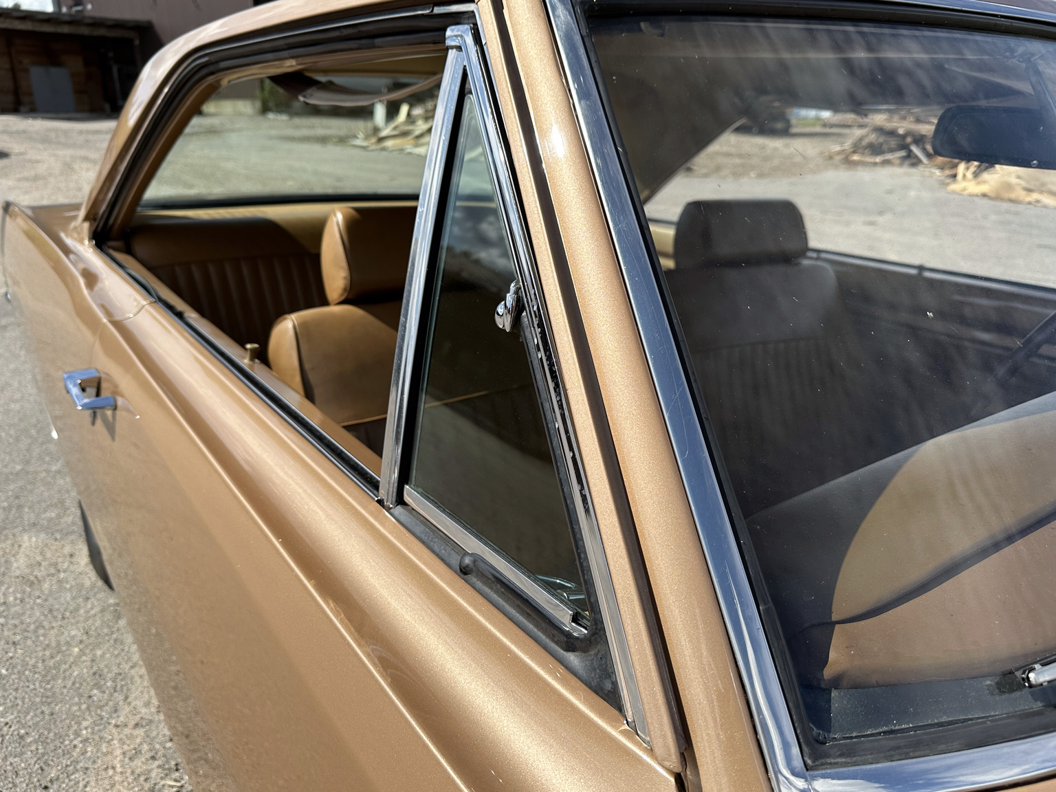 Exteriörbild på 1969 Dodge Dart Swinger 340