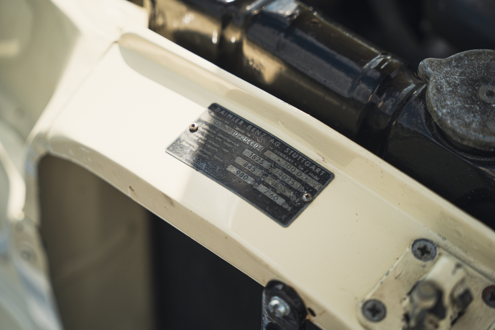 Image of 1966 Mercedes-Benz 200 D "Heckflosse" mechanics