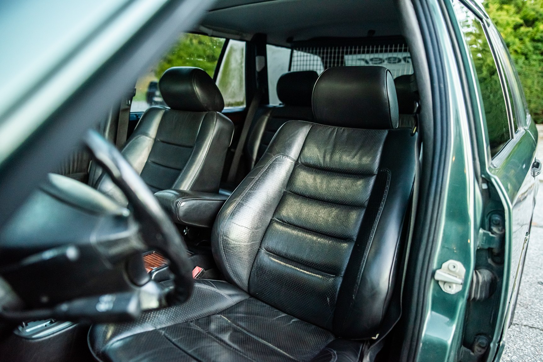 Interior image of 1996 MERCEDES-BENZ E 320 T