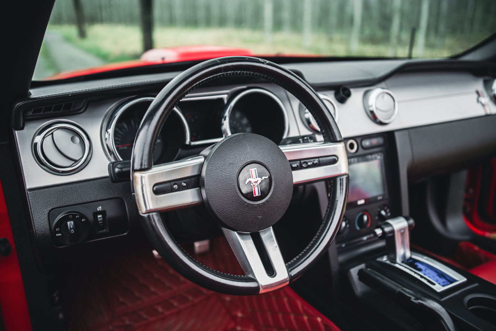 Interior image of 2009 Ford Mustang V8 GT Convertible