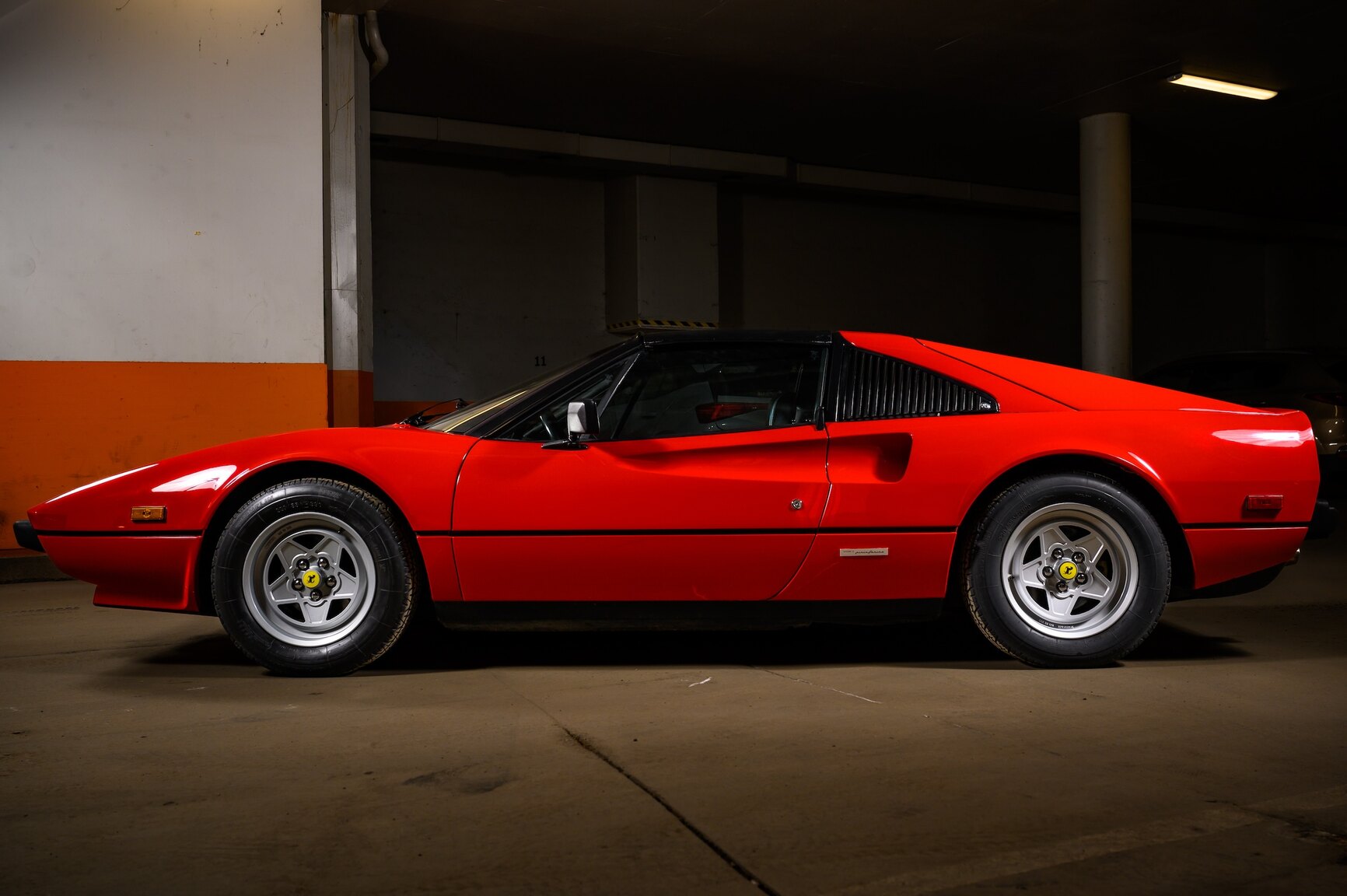 Aussenfoto 1982 Ferrari 308 GTSI