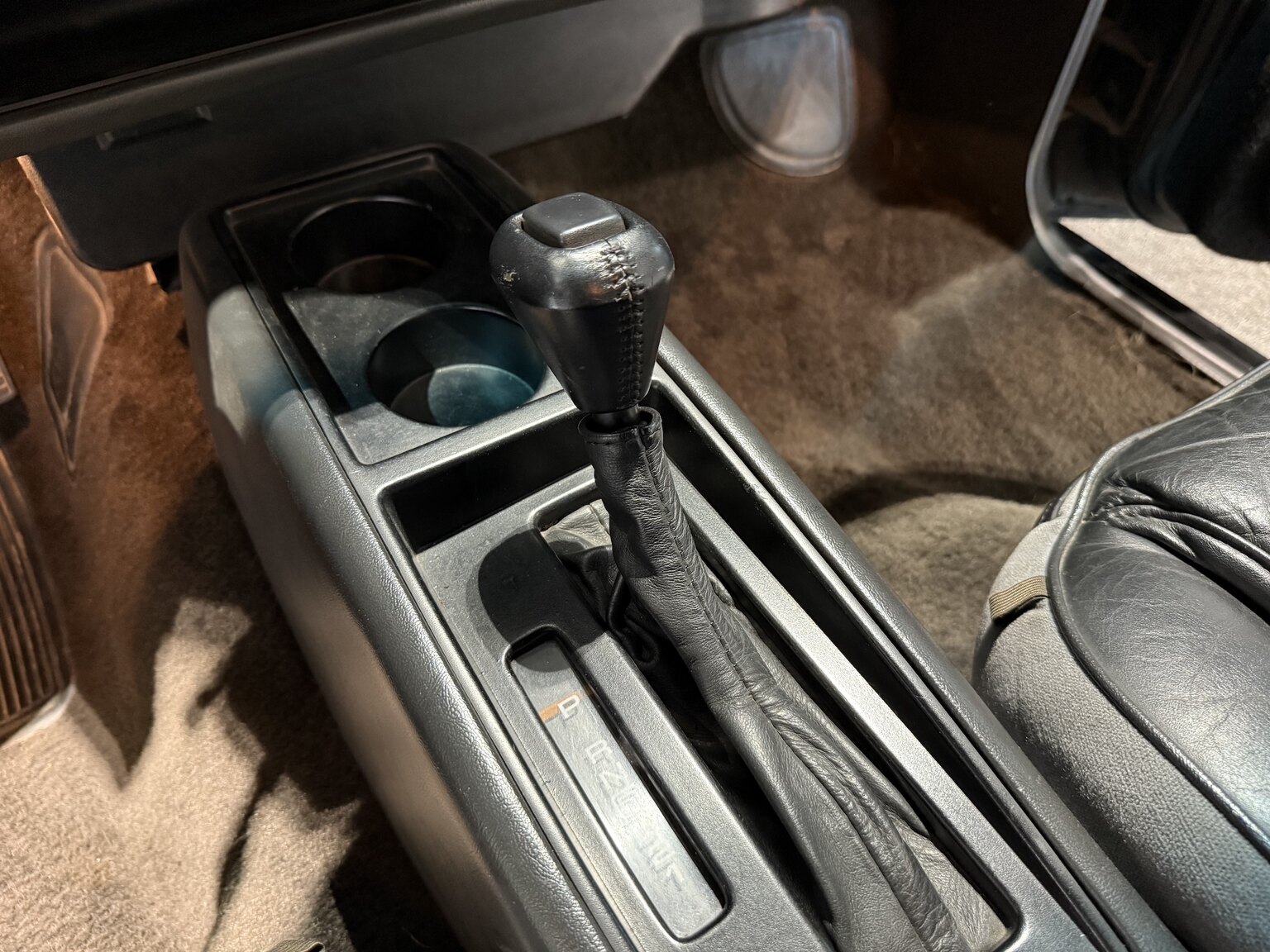 Interior image of 1992 GMC Typhoon 
