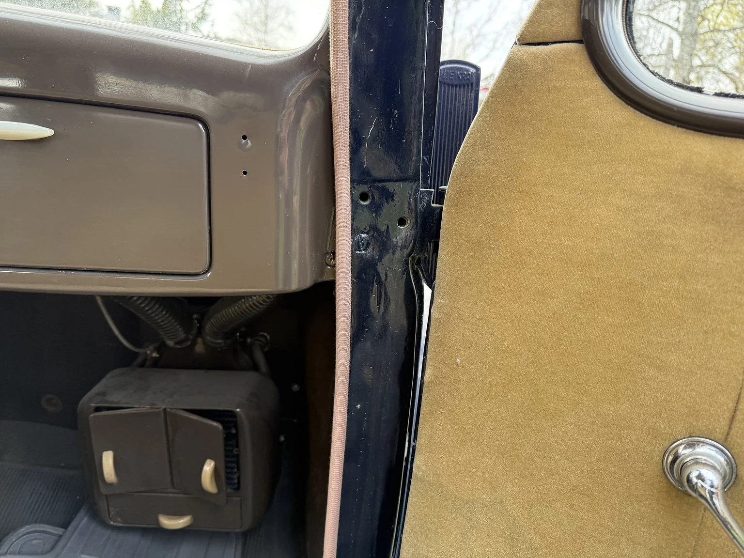 Interior image of 1936 Ford 214A Fordor (25)