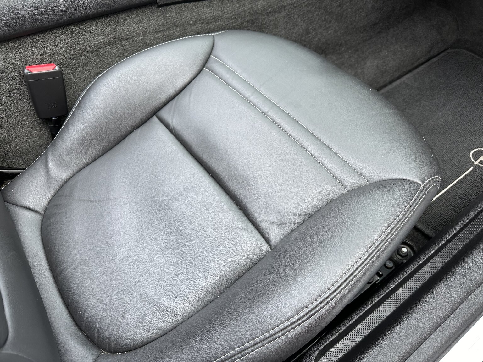 Innenraumfoto von 2007 Opel Roadster GT