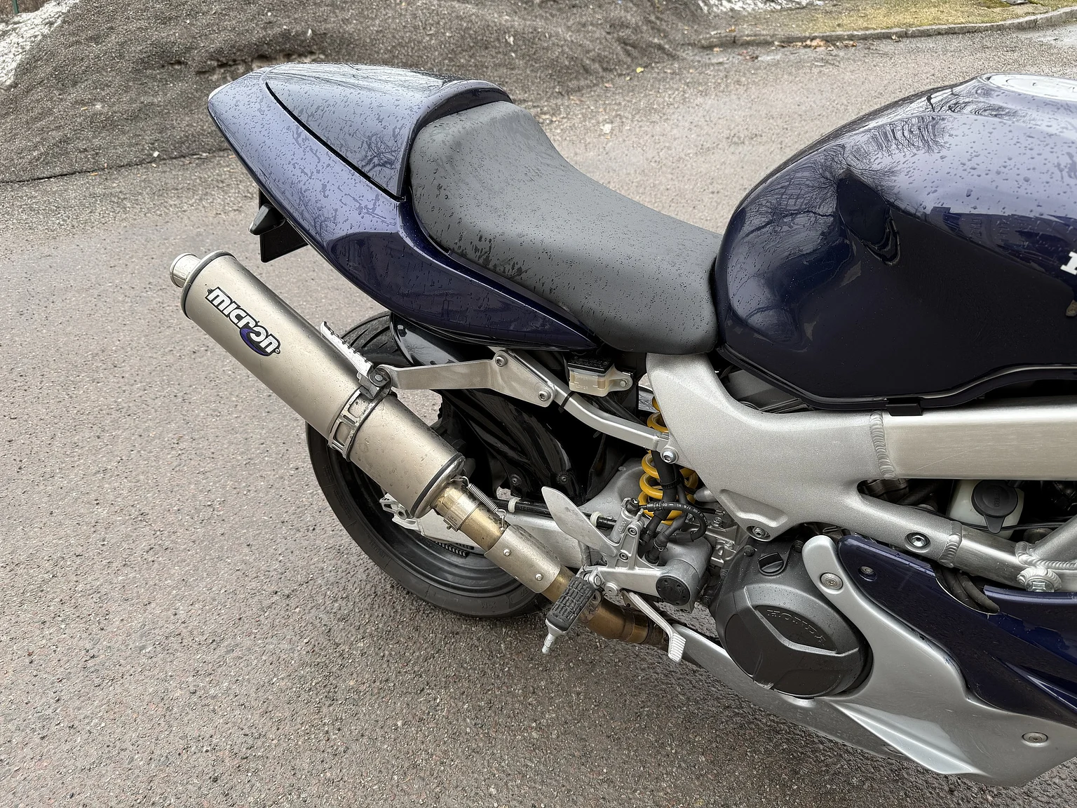 Aussenfoto 2001 Honda VTR 1000 Firestorm (5)