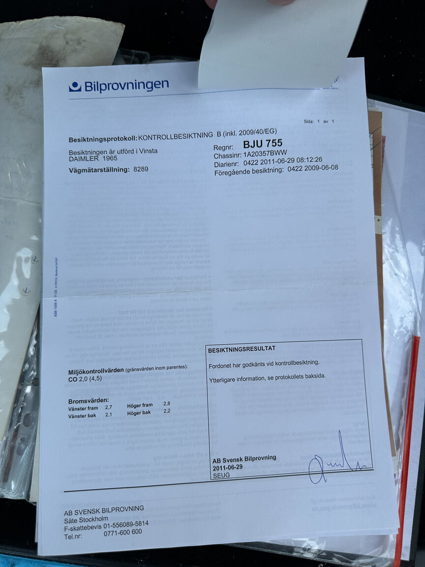Documentation for 1965 Daimler 250 V8