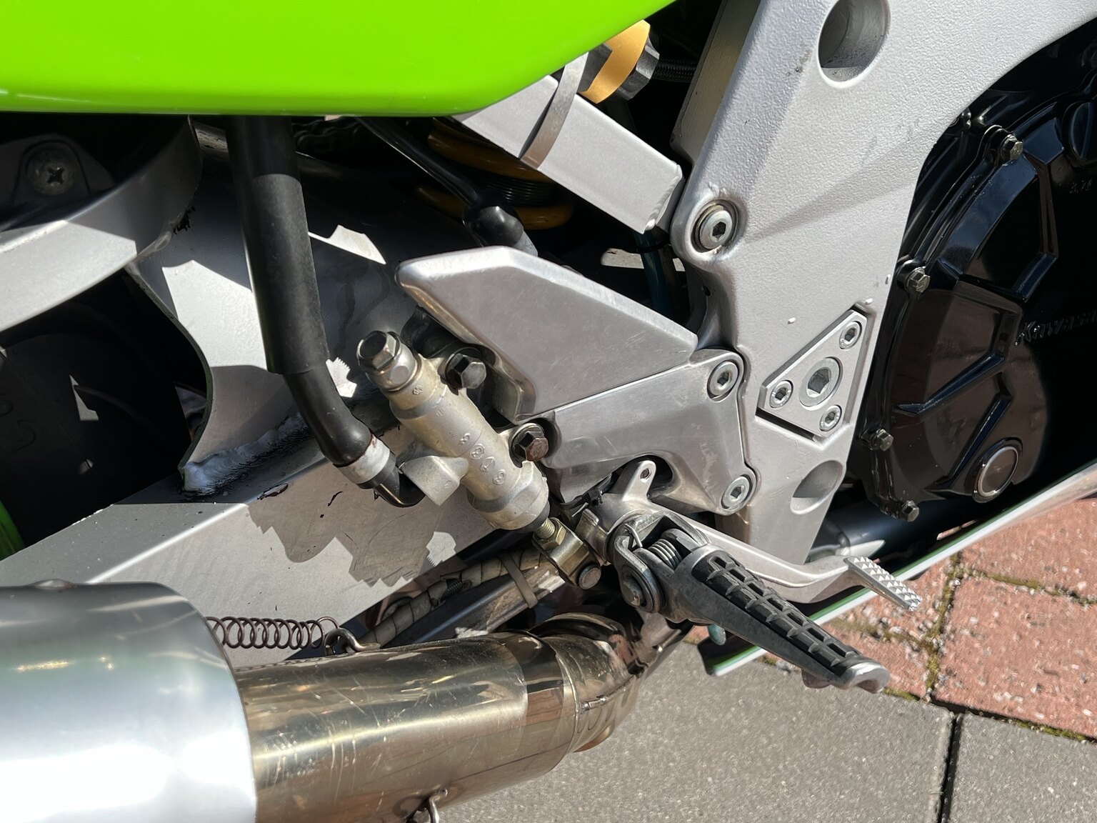 Image of 1989 Kawasaki ZXR 750 H1 mechanics (10)