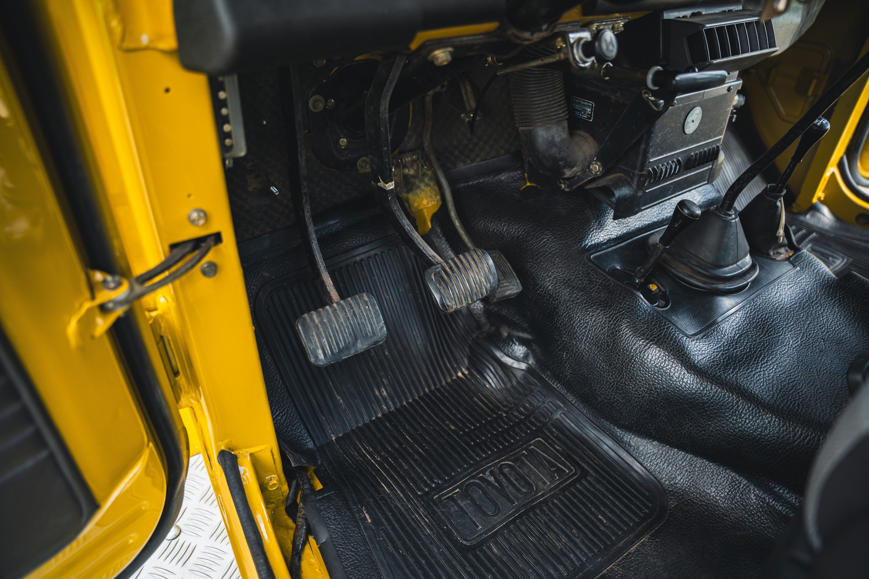 Interior image of 1976 Toyota Land Cruiser BJ40