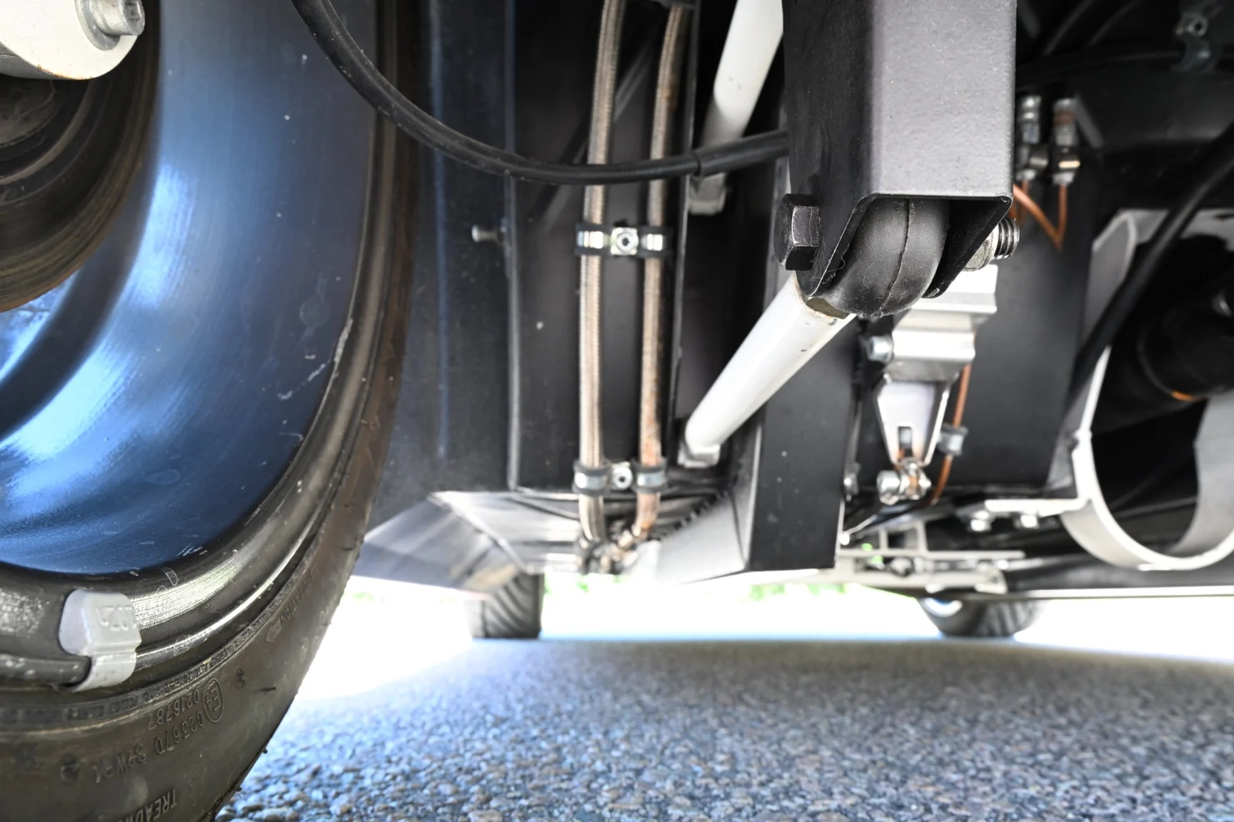 Image of 2013 Mini Cooper Turbo RWD (24) mechanics
