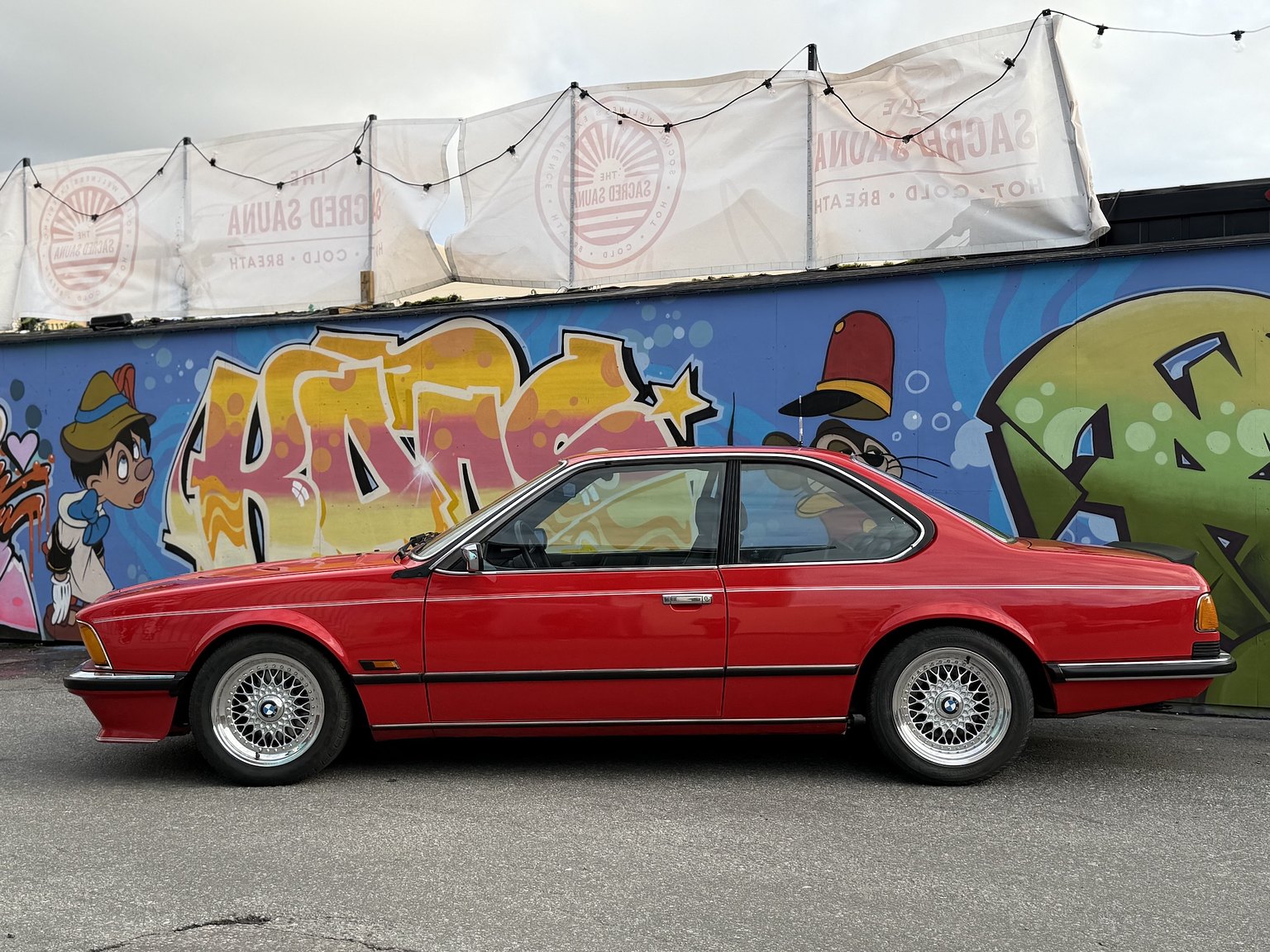 Exteriörbild på 1984 BMW 635CSi