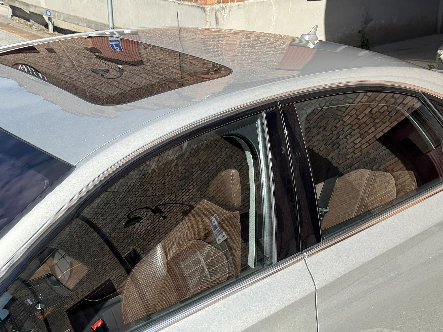 Exterior image of 2014 Audi A8 4.0 TFSI (28)