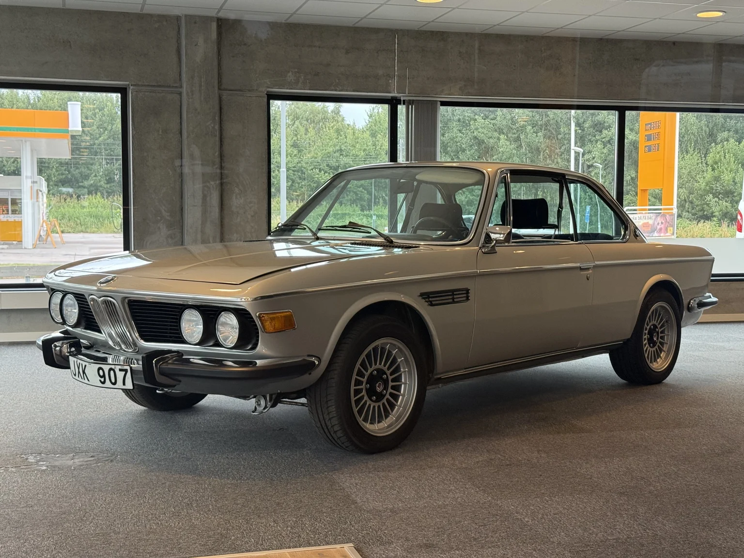 Aussenfoto 1972 BMW E9 3.0 CSI (1)