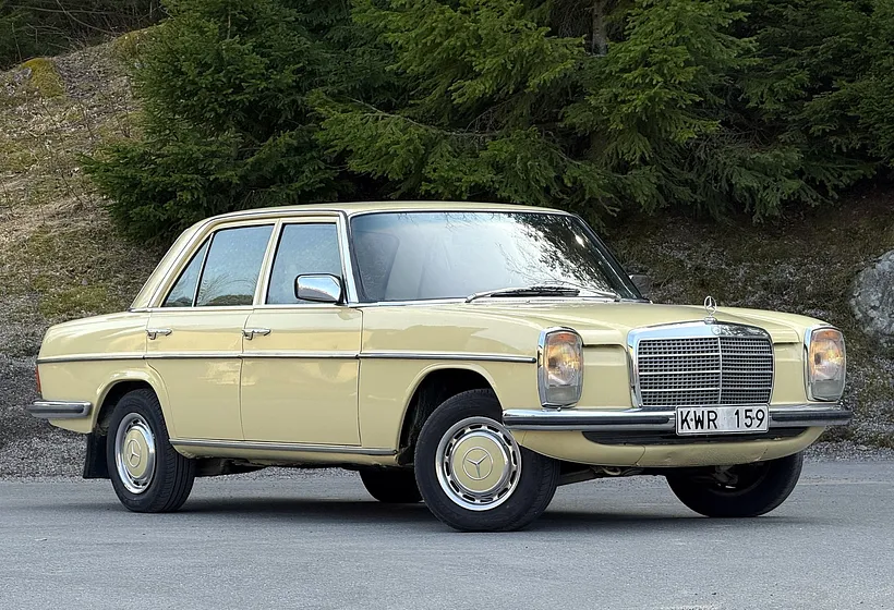 1974 Mercedes-Benz 230 Automatic