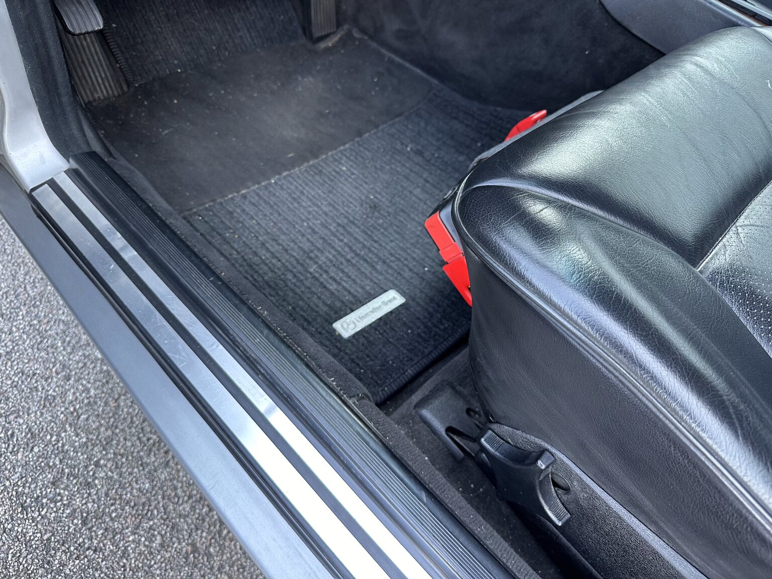 Interiörbild 1992 Mercedes-Benz 300 CE-24