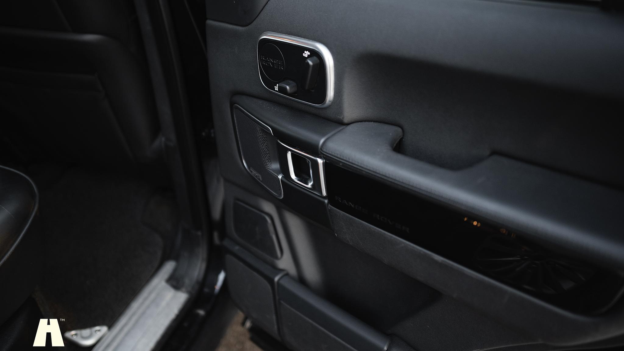 Interior image of 2012 Land Rover Range Rover Westminster TDV8 (L322)