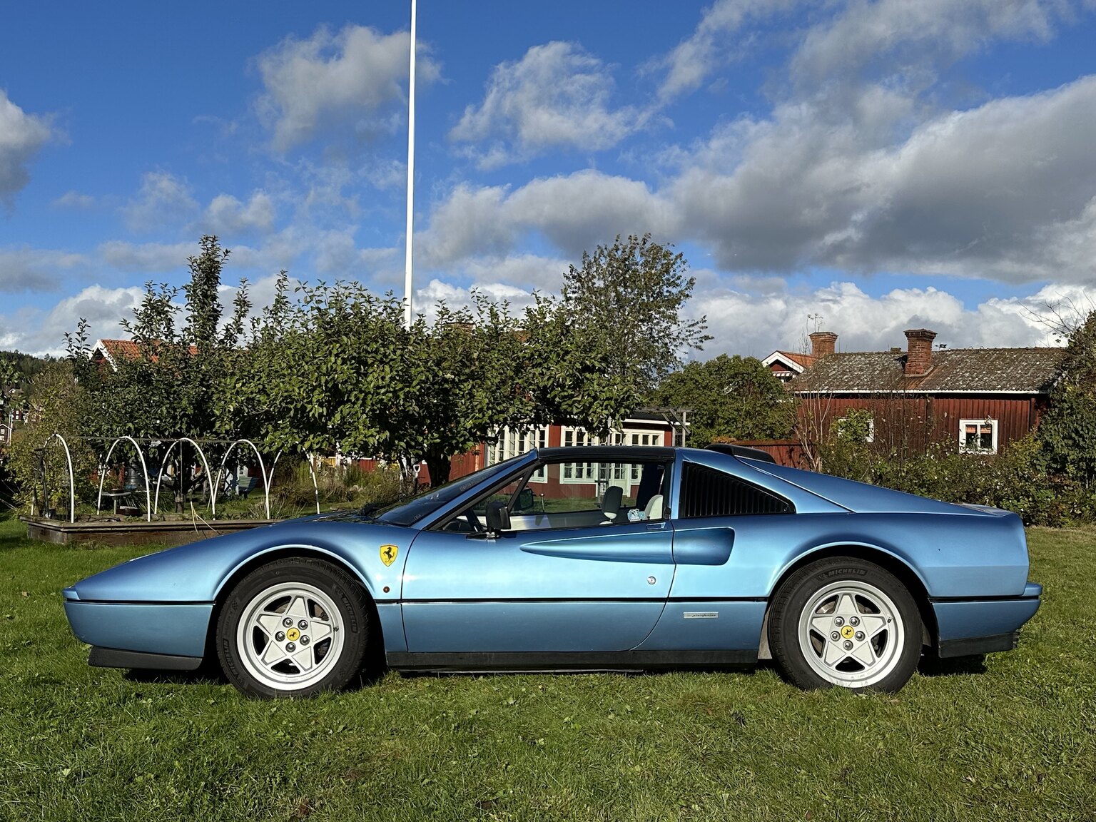Aussenfoto 1986 Ferrari 328 GTS