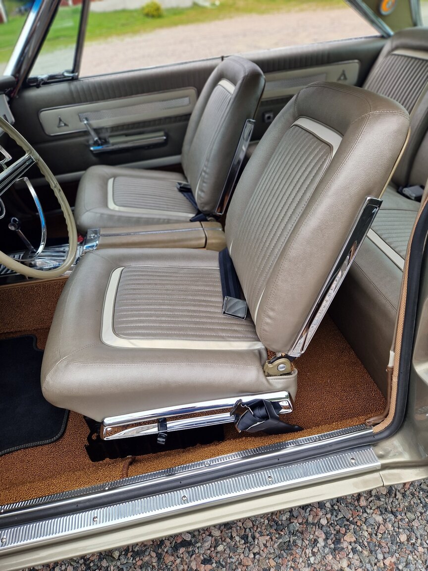 Innenraumfoto von 1964 Dodge Polara 500