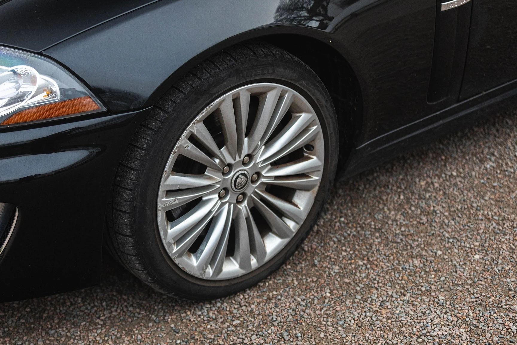 Exteriörbild på 2011 Jaguar XK Cabriolet (13)