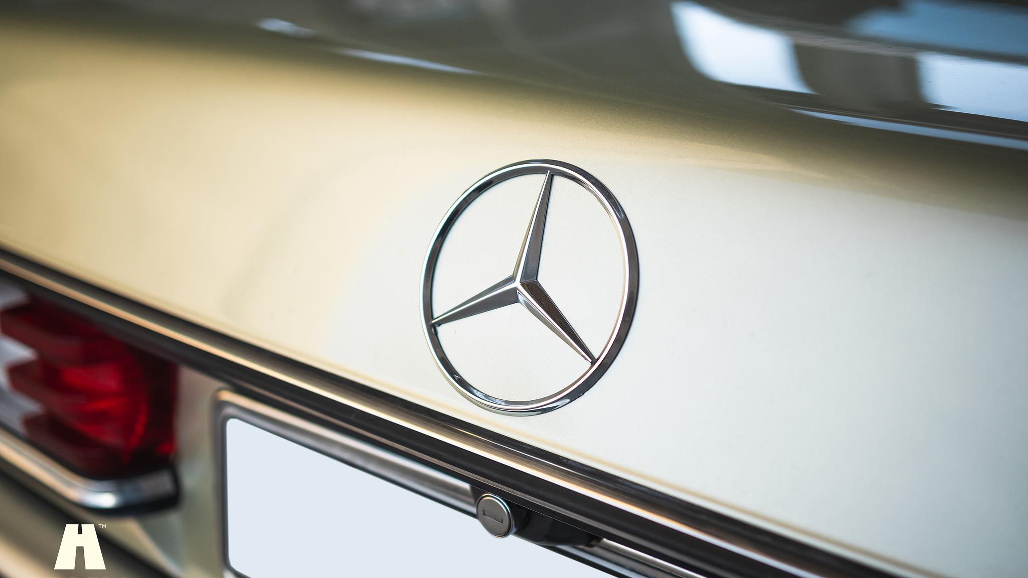 Exteriörbild på 1985 Mercedes-Benz 200 Series 3  (38)