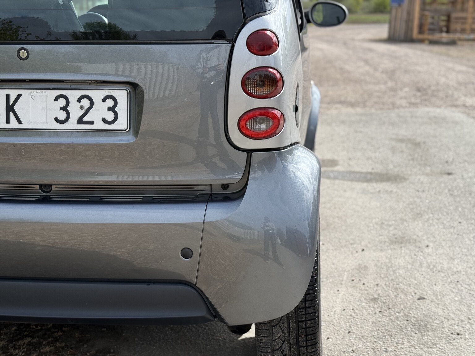 Exterior image of 2005 Smart Fortwo 0.7
