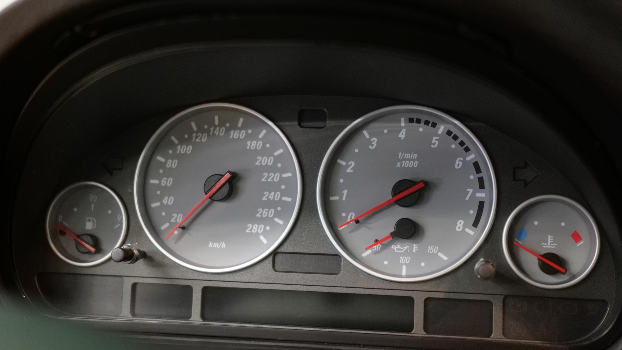 Interiörbild 2005 BMW X5 4,8IS (17)