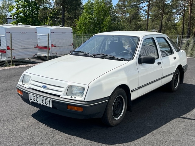 Exterior image of 1983 Ford Sierra