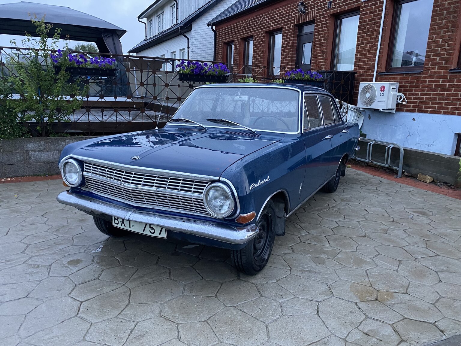 1965 Opel Record Deluxe, Övrigt