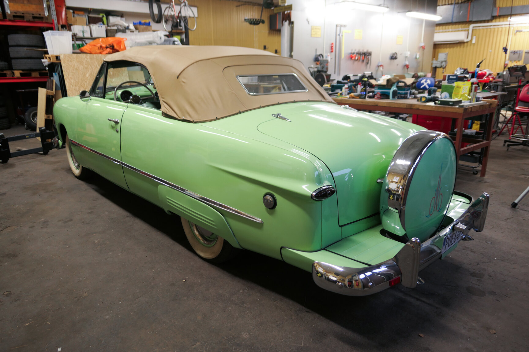 Aussenfoto 1949 Ford Custom Convertible