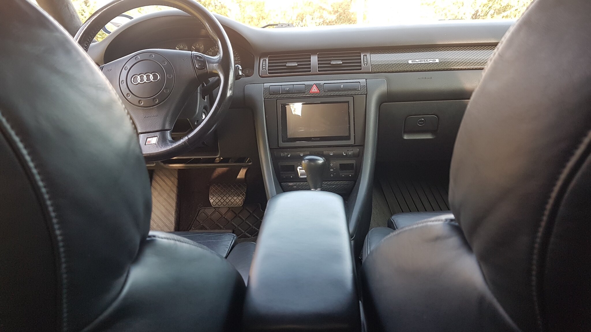 Interiörbild 2000 Audi S6 Avant