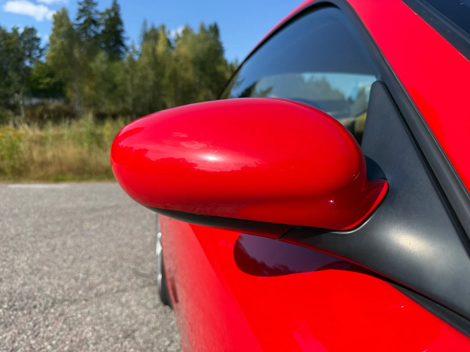 Exterior image of 1998 Porsche 911 Carrera (31)