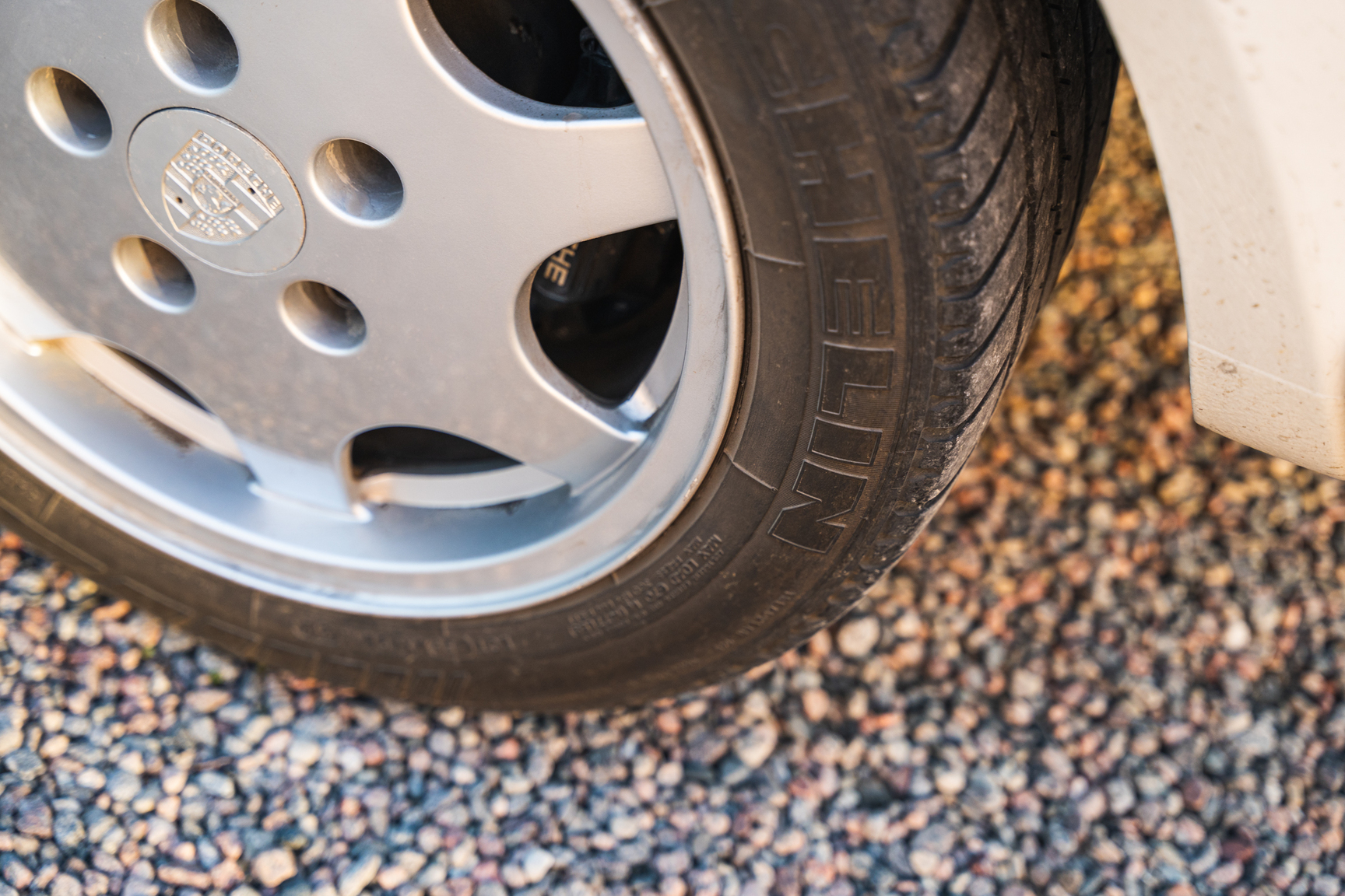 Exteriörbild på 1991 Porsche 944 Turbo Cabriolet