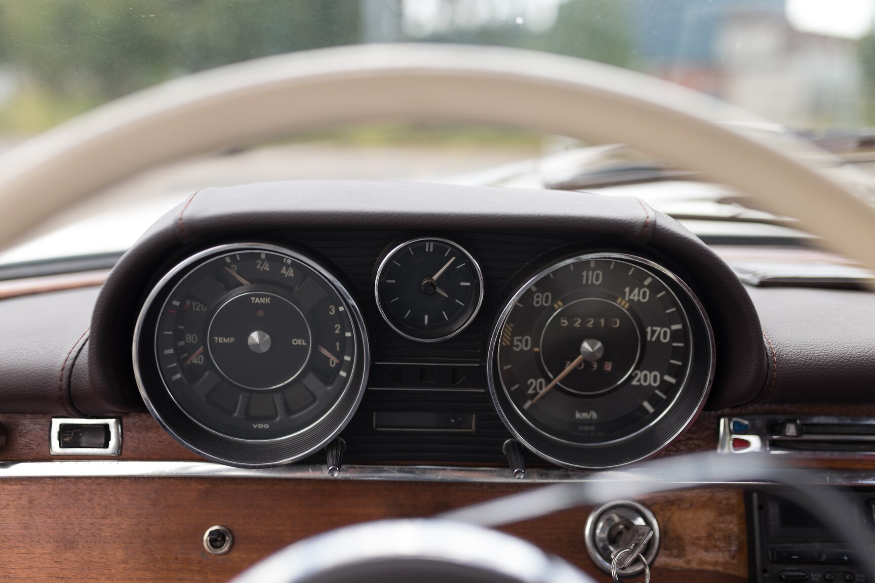 Interiörbild 1966  Mercedes-Benz 250 