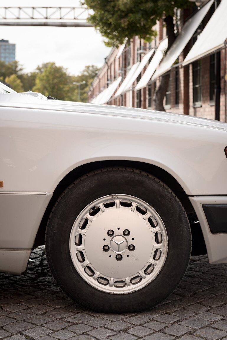 Exteriörbild på 1992 Mercedes-Benz 300CE-24V 