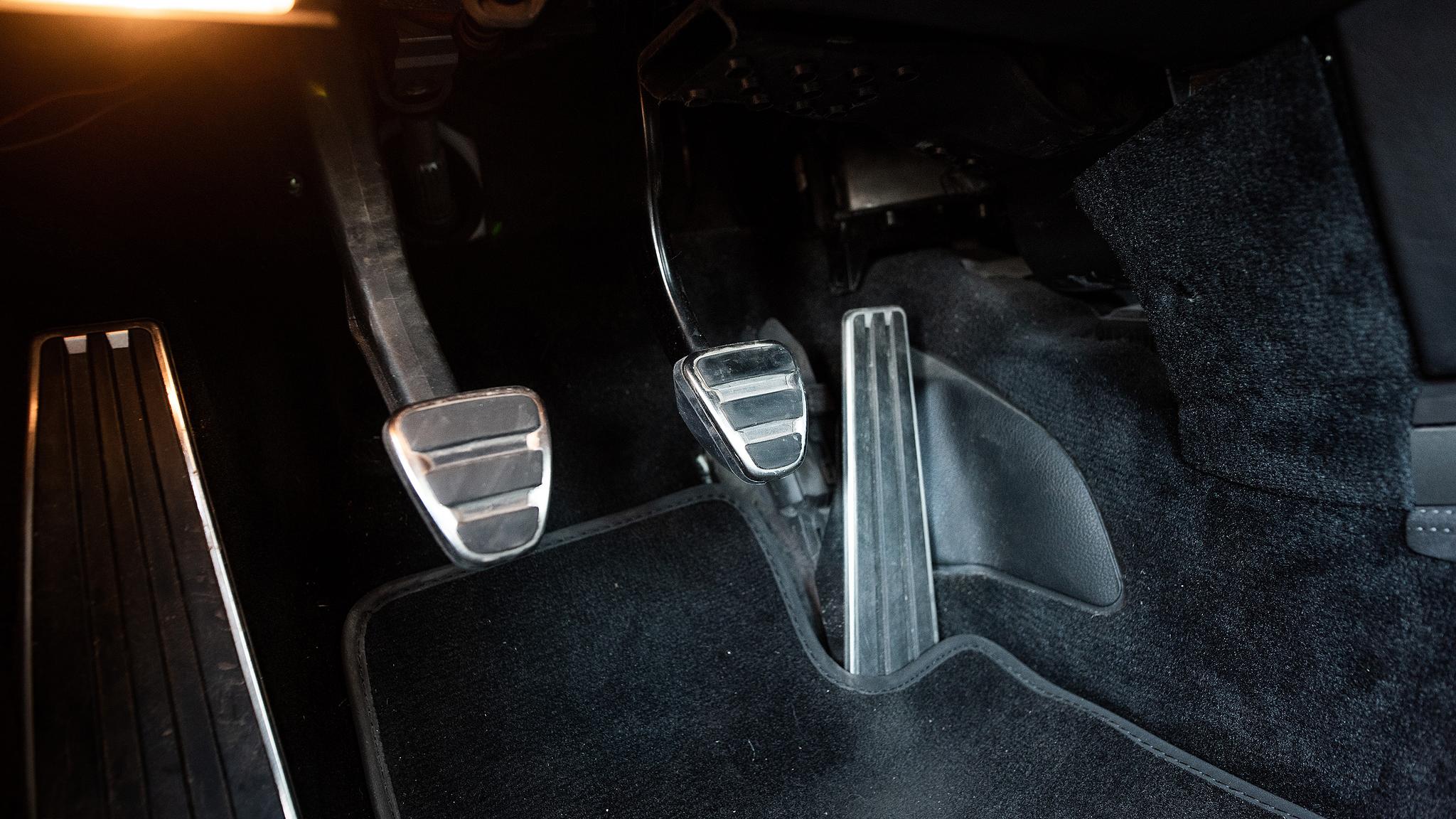 Interior image of 2007 Porsche 997 GT3 Gen 1  (30)