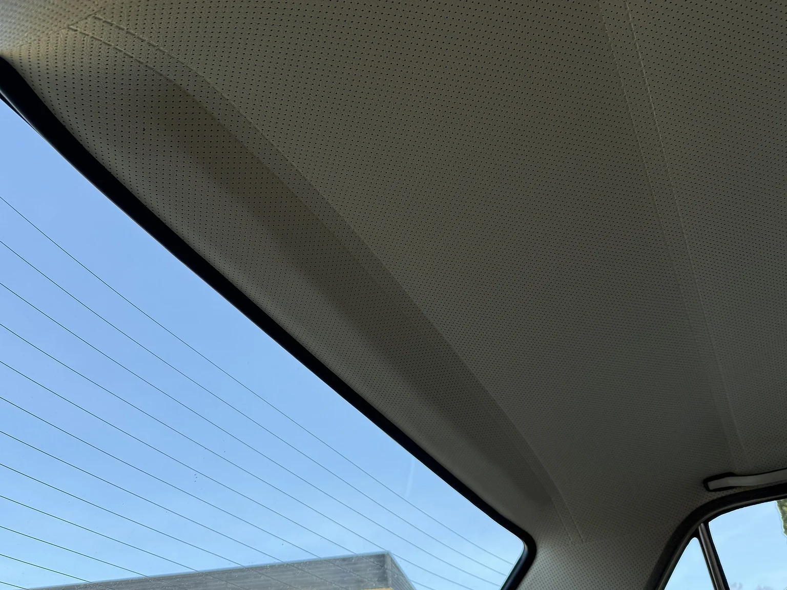 Innenraumfoto von 1974 Mercedes-Benz 230 Automatic (101)