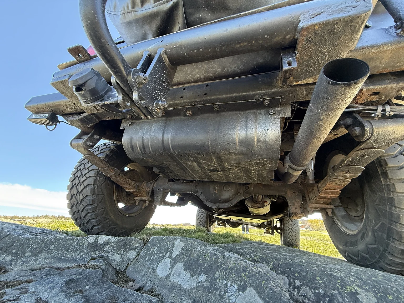 Image of 1990 Jeep Wrangler Islander (26) mechanics