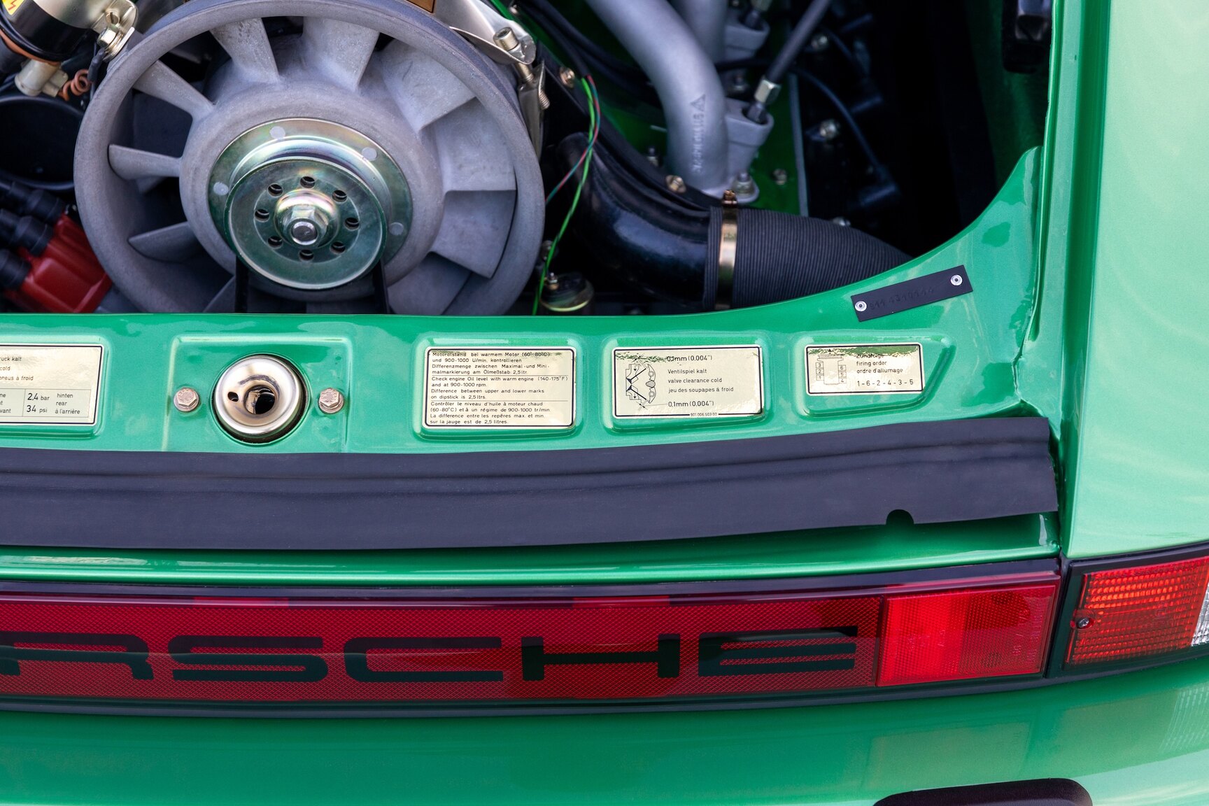 Image of 1974 Porsche 911 S Targa mechanics