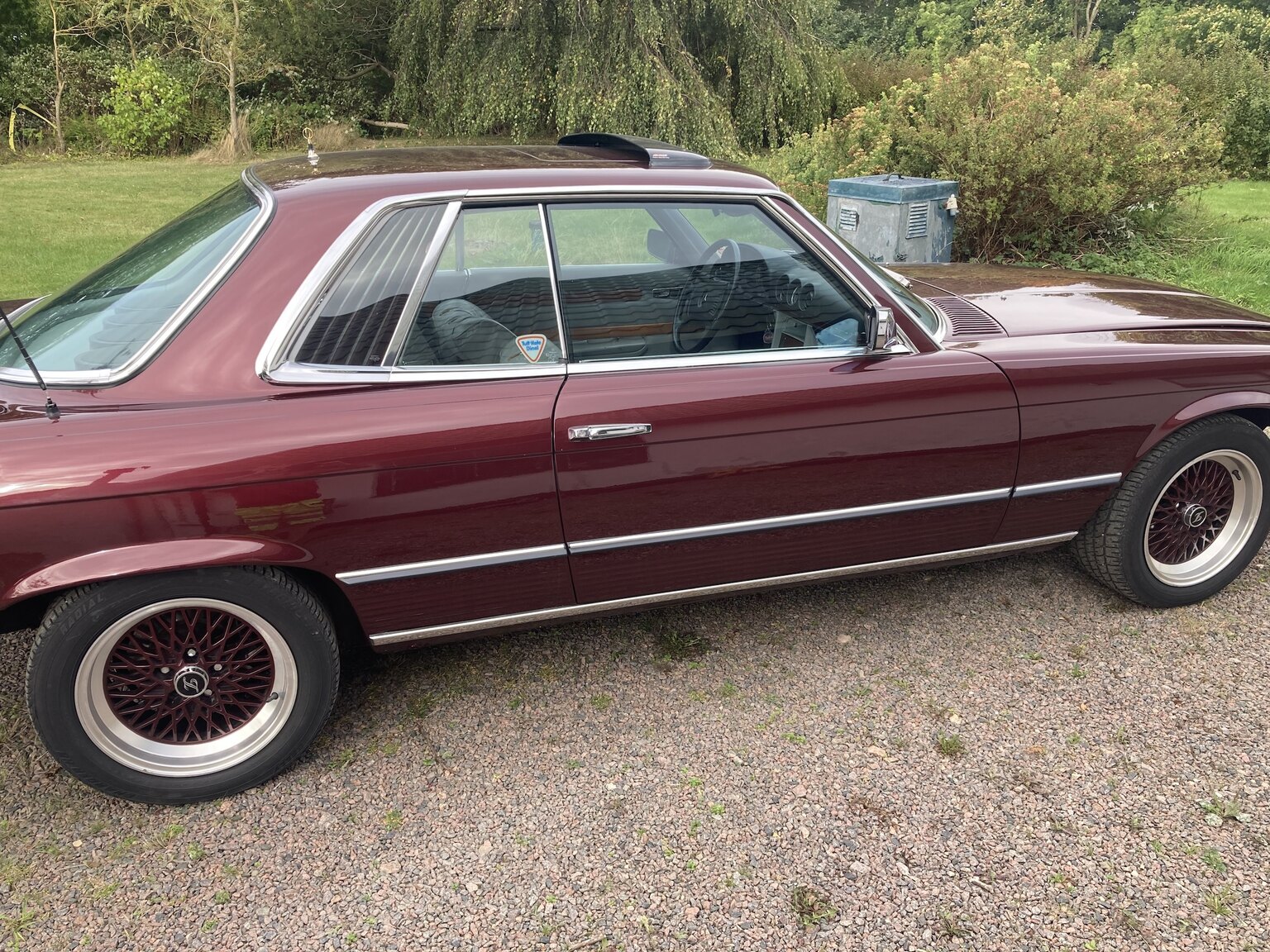 Exterior image of 1973 Mercedes-Benz 450 SLC