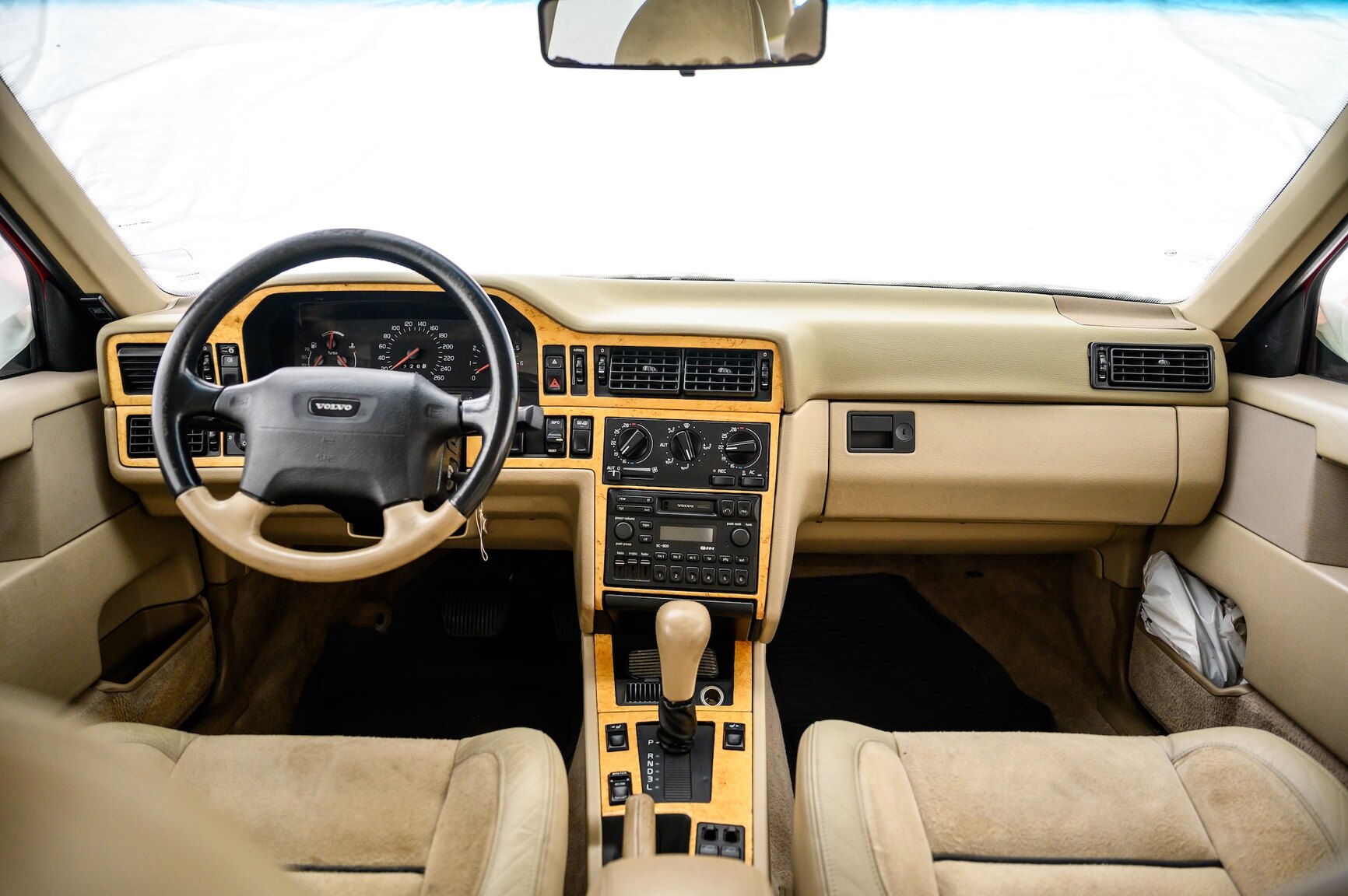 Innenraumfoto von 1996 Volvo 850 R