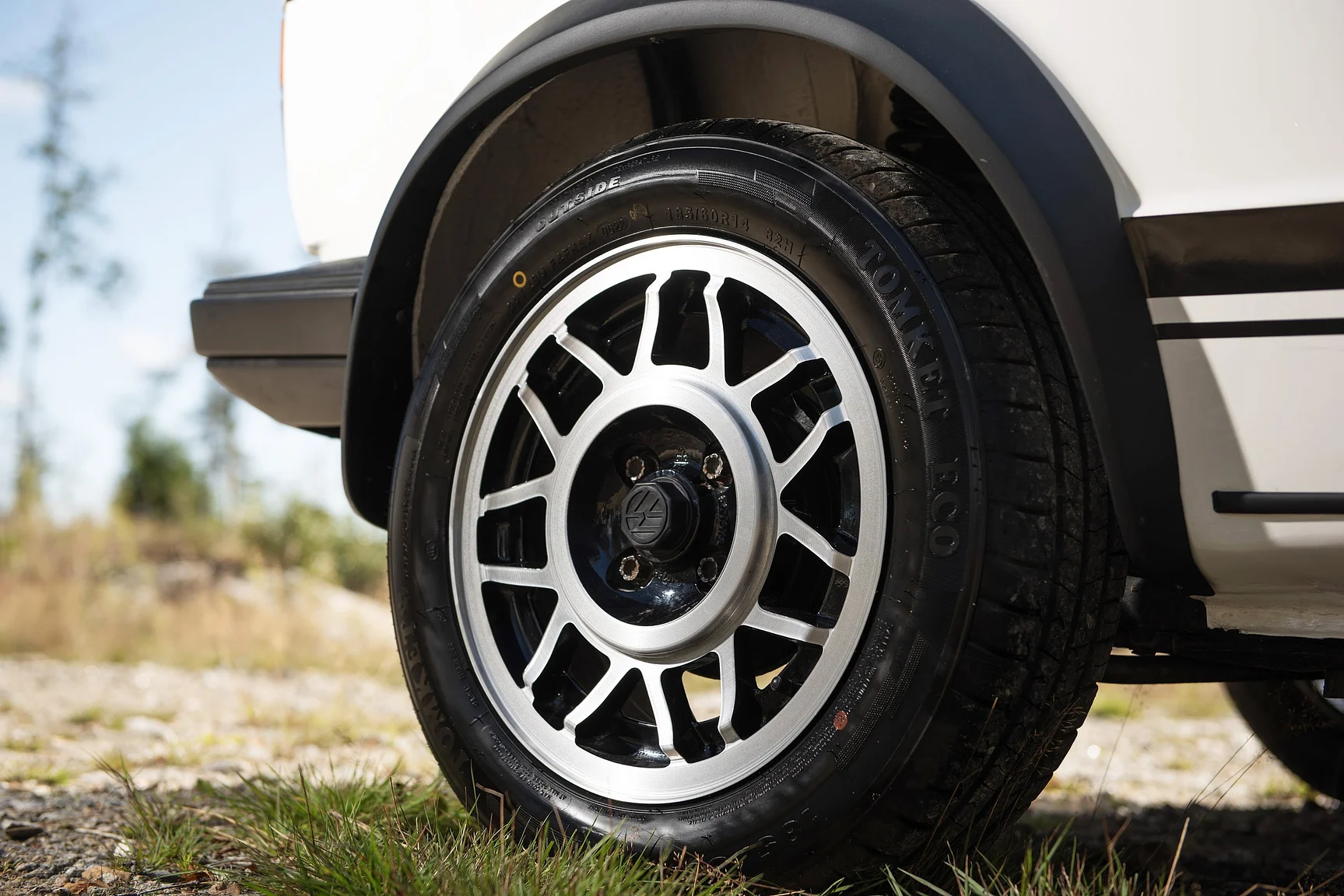 Exteriörbild på 1984 Volkswagen Golf GTI "Special" (51)