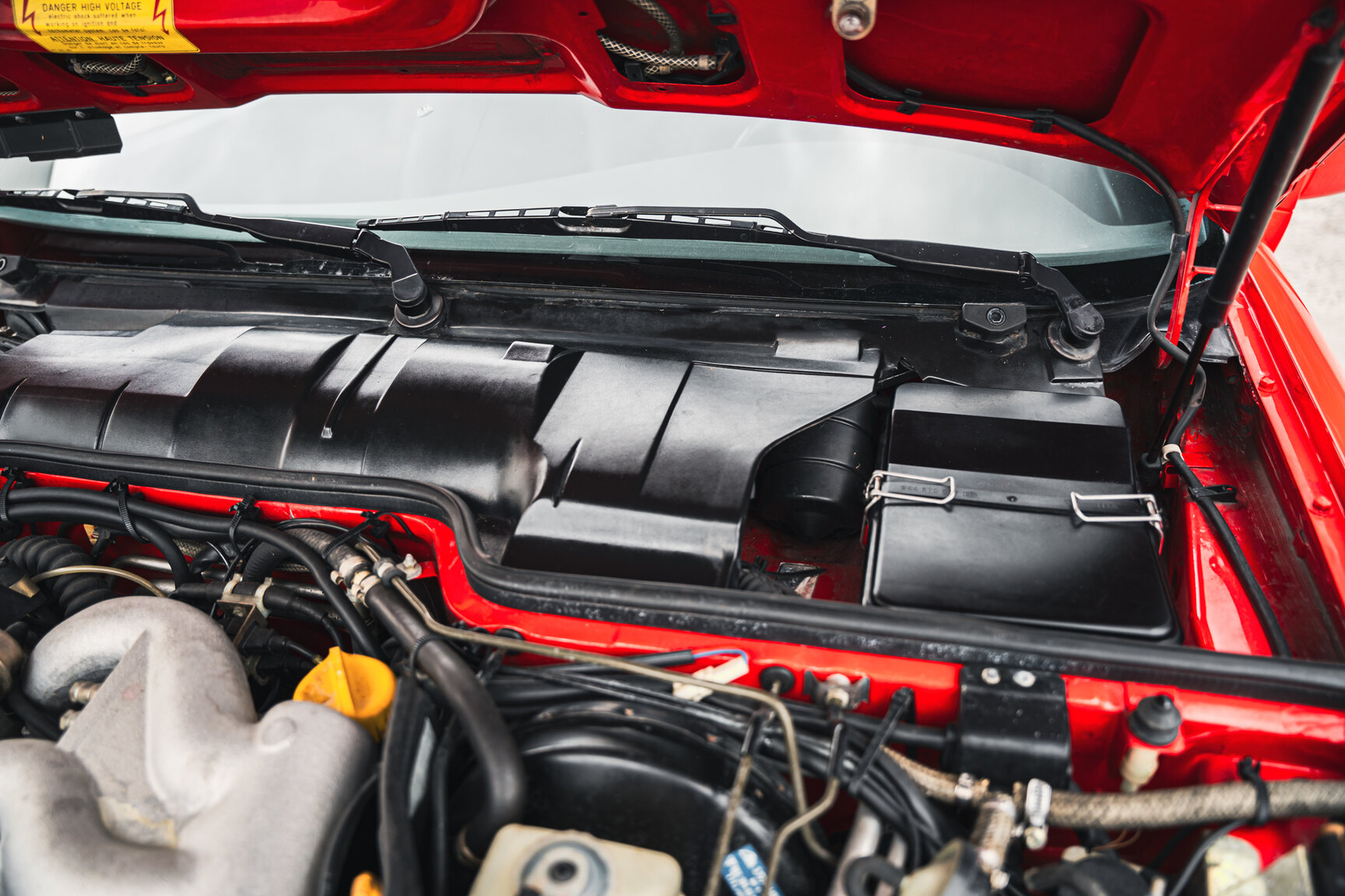 Image of 1990 Porsche 944 Turbo mechanics