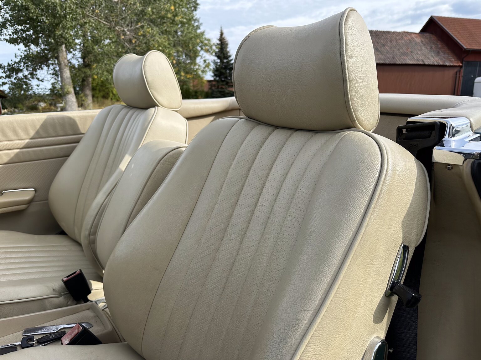 Interiörbild 1985 Mercedes-Benz 380 SL