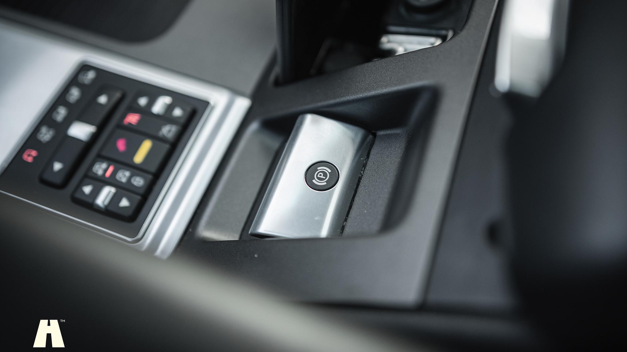 Interior image of 2012 Land Rover Range Rover Westminster TDV8 (L322)