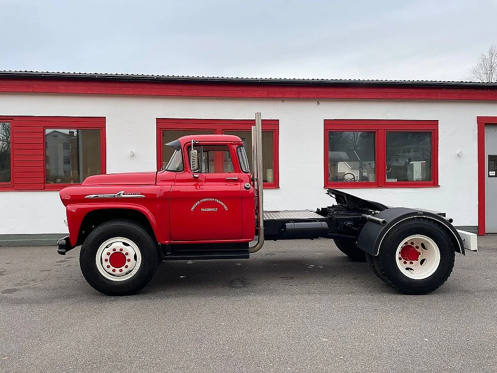 Bild von 1961 Chevrolet SPARTAN (22)