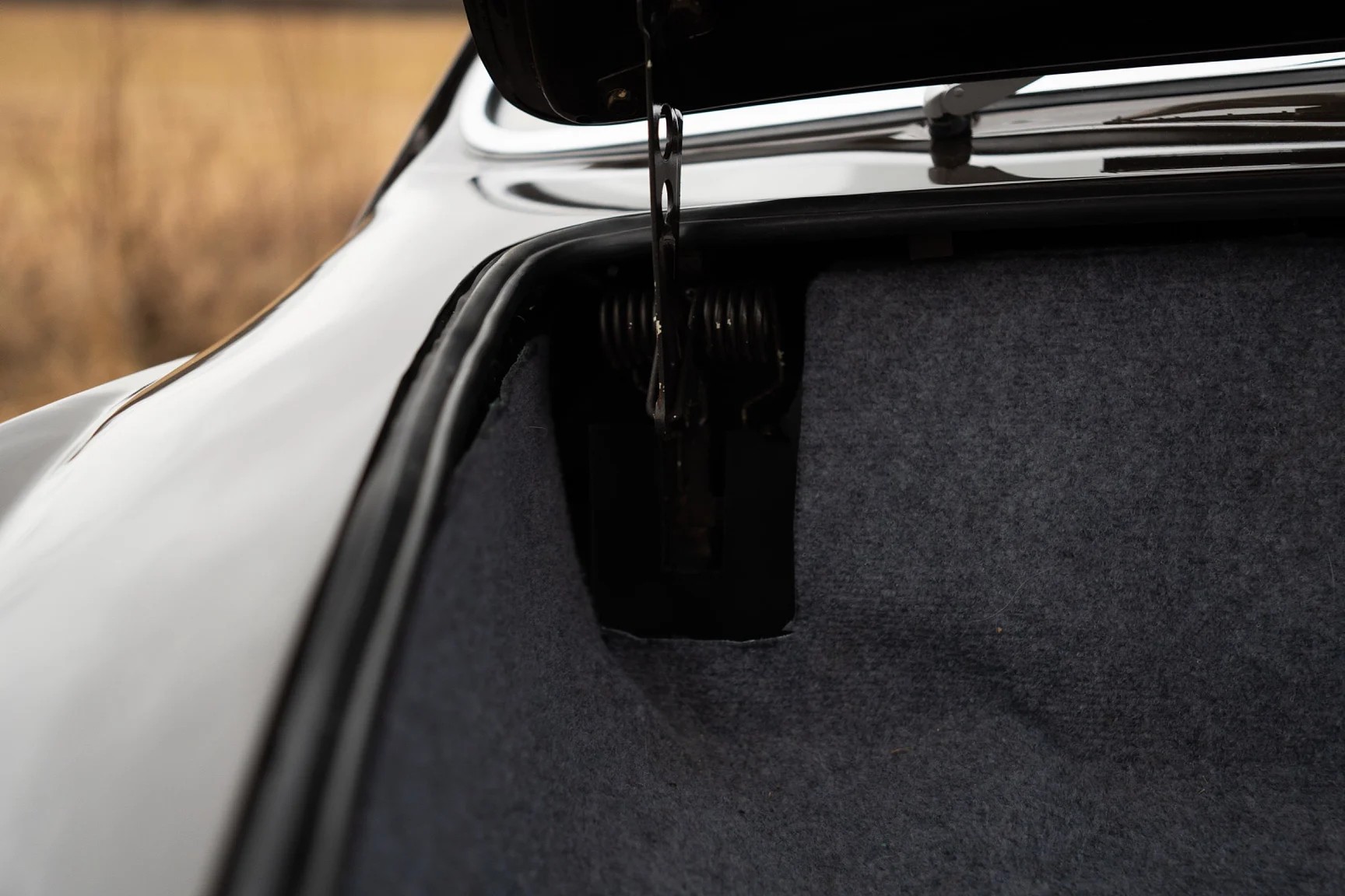 Innenraumfoto von 1962 Volkswagen 1200 Karmann Coupe (41)